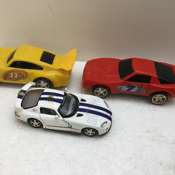 Other | Set Of 3 Racing Cars 1 Dodge Viper Gtsr 2 Red Yellow Toys R Us ...